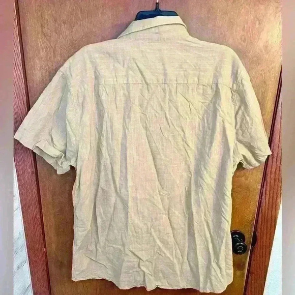 Men’s cotton casual button down shirt - Picture 2 of 4